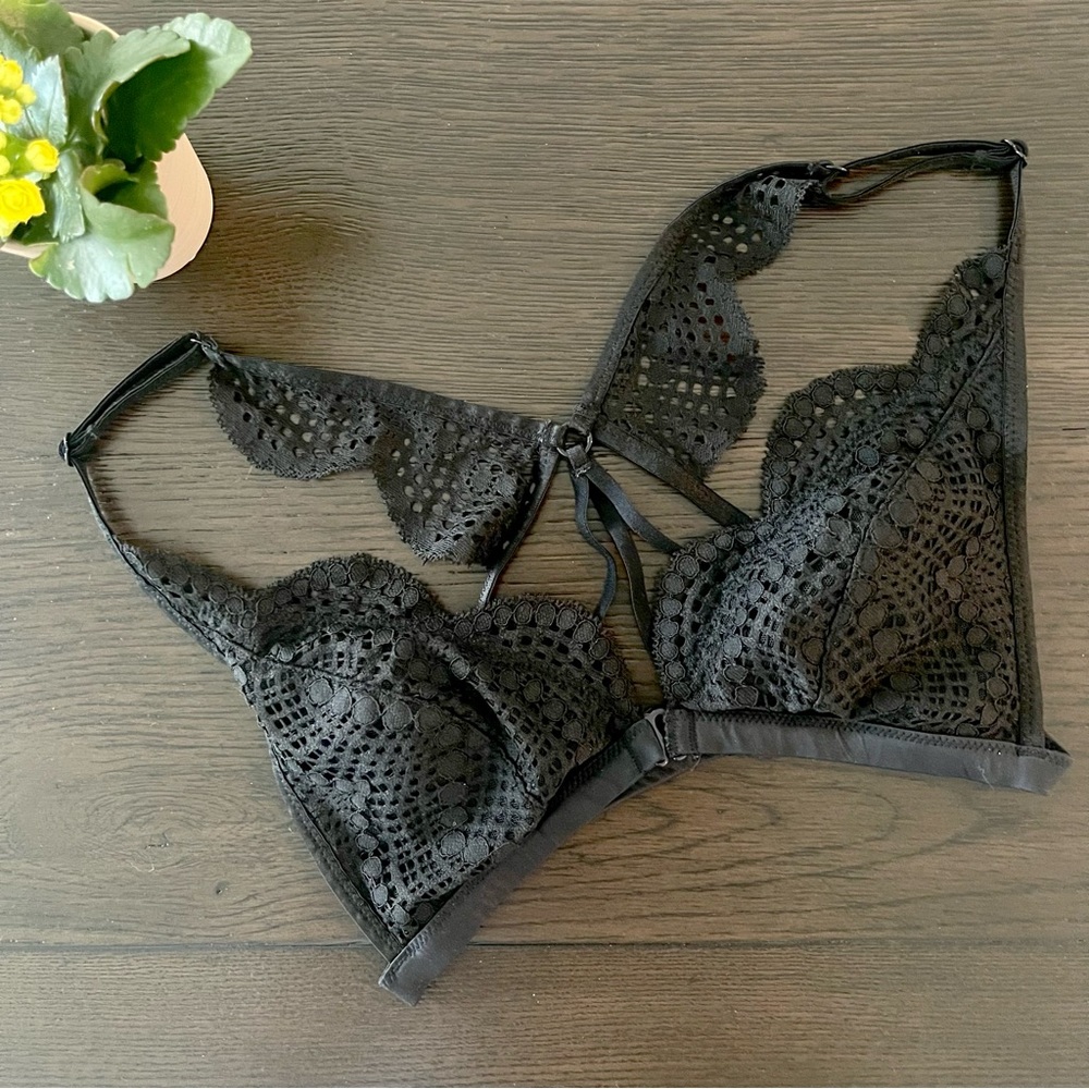 Victorias Secret Bralette in EUC